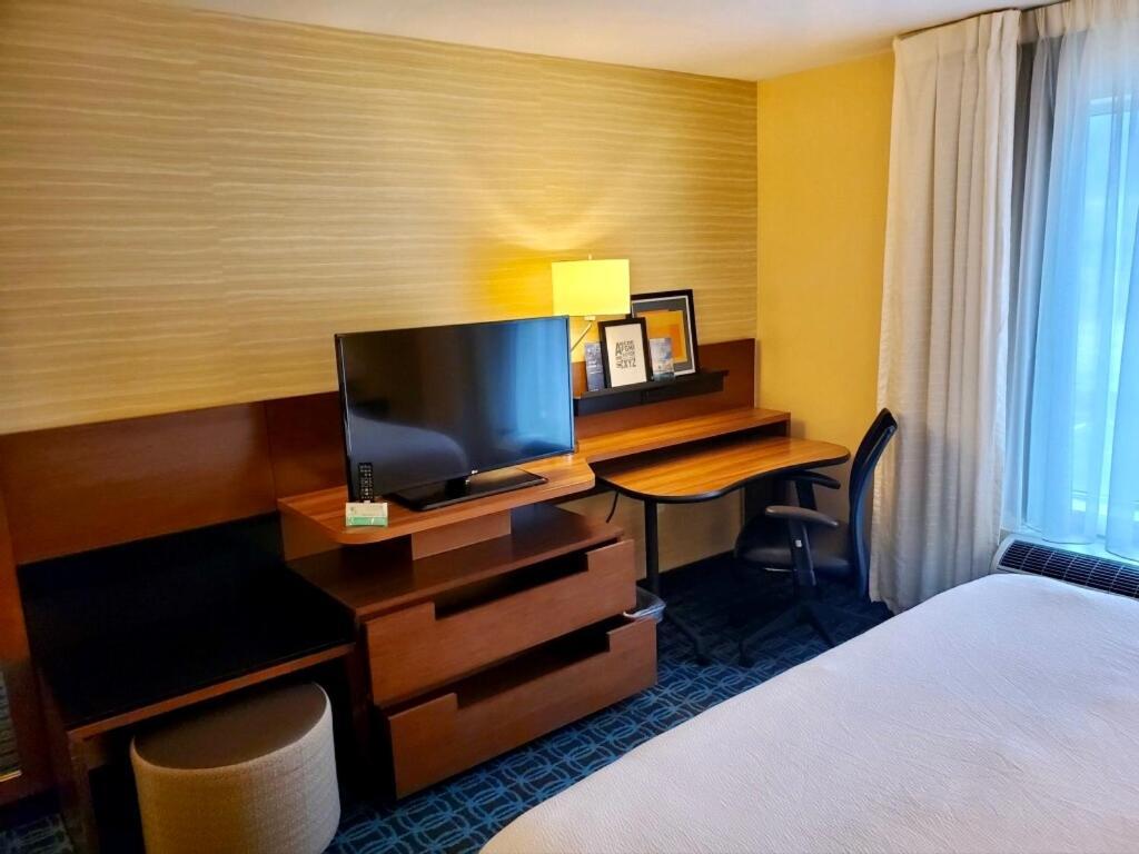 Fairfield Inn & Suites By Marriott Belle Vernon Exterior photo