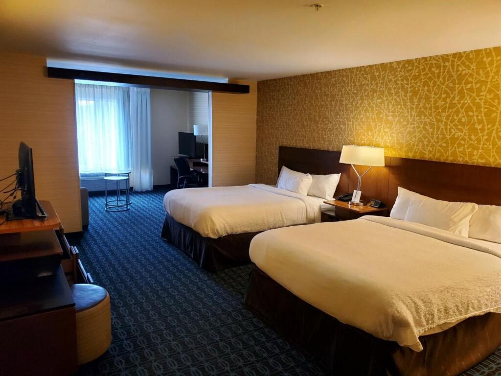 Fairfield Inn & Suites By Marriott Belle Vernon Exterior photo